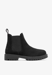 Sierra Chelsea Black