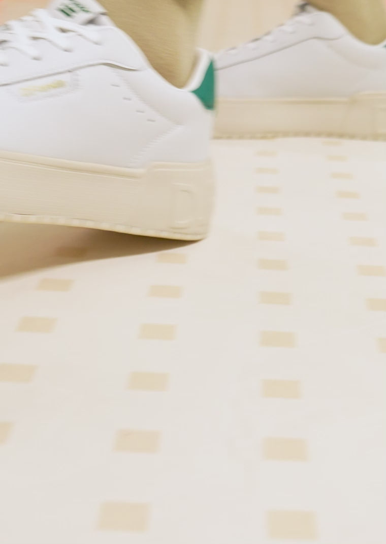 Load video: Court Tennis White / Green