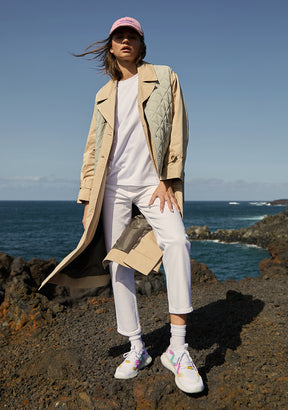 Mimetic White / Rainbow